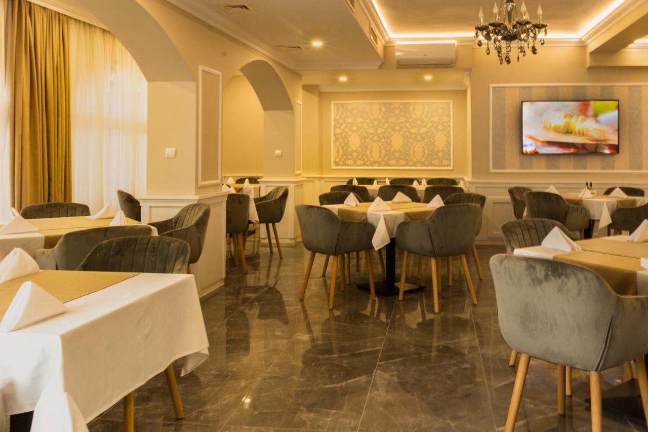 Vemara City Boutique Hotel-Free Parking Varna Bagian luar foto