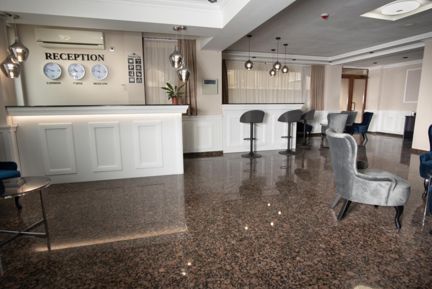 Vemara City Boutique Hotel-Free Parking Varna Bagian luar foto