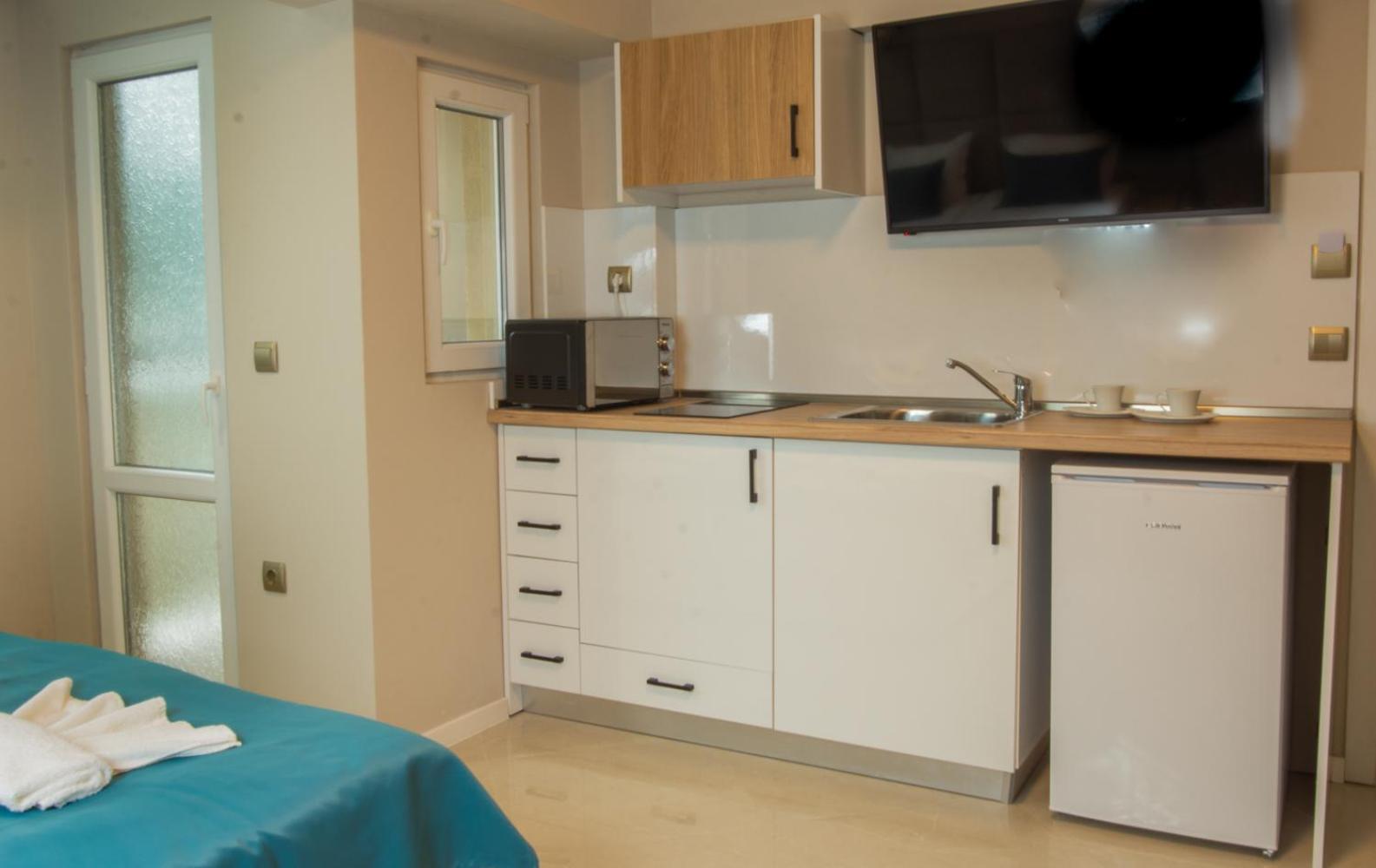 Vemara City Boutique Hotel-Free Parking Varna Bagian luar foto