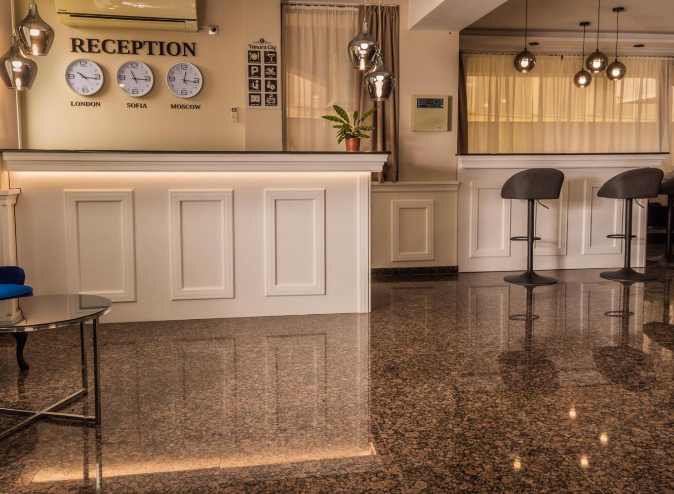 Vemara City Boutique Hotel-Free Parking Varna Bagian luar foto